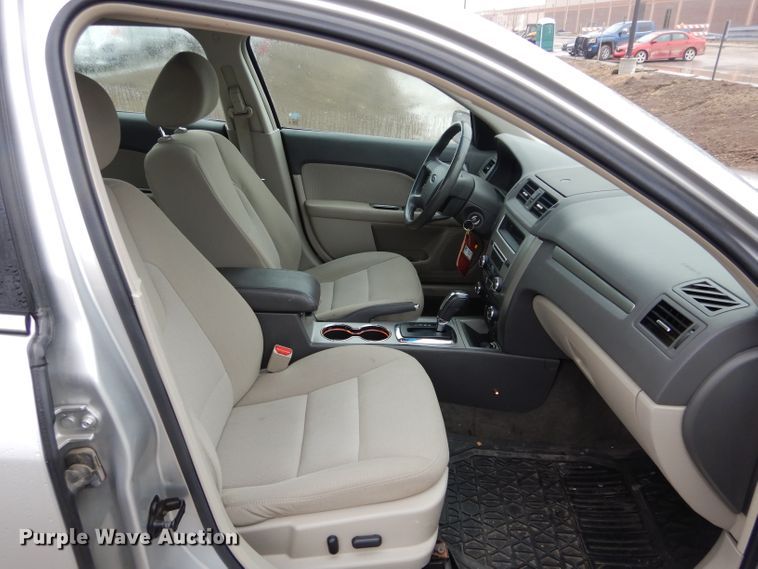 image for item GE9224 2012 Ford Fusion Hybrid