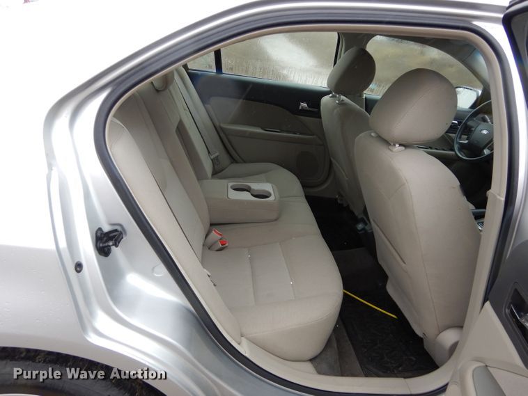 image for item GE9224 2012 Ford Fusion Hybrid