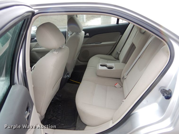 image for item GE9224 2012 Ford Fusion Hybrid