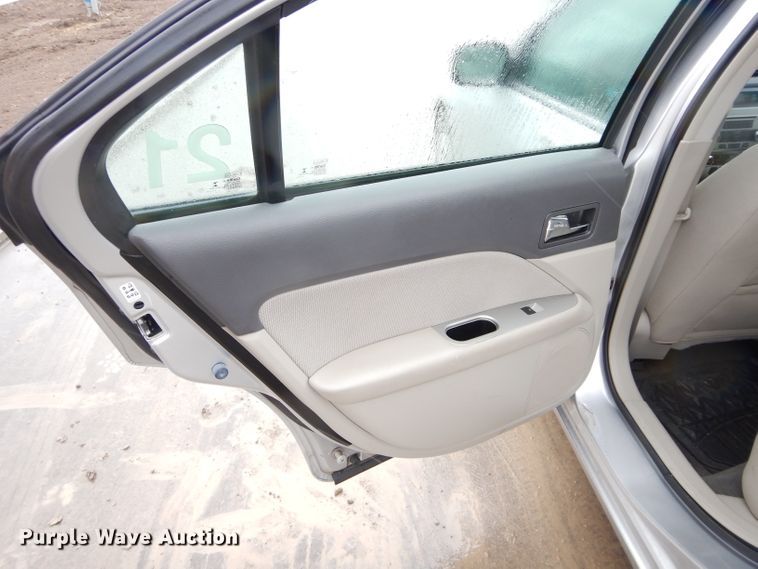 image for item GE9224 2012 Ford Fusion Hybrid