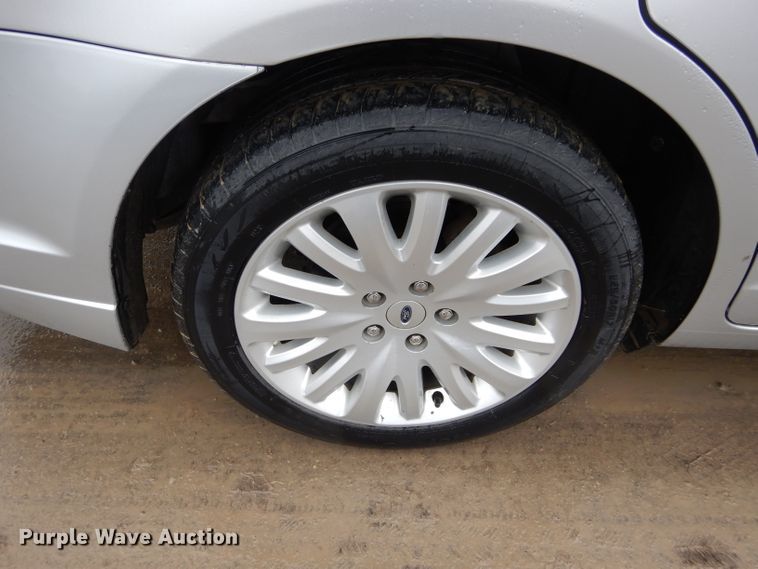 image for item GE9224 2012 Ford Fusion Hybrid