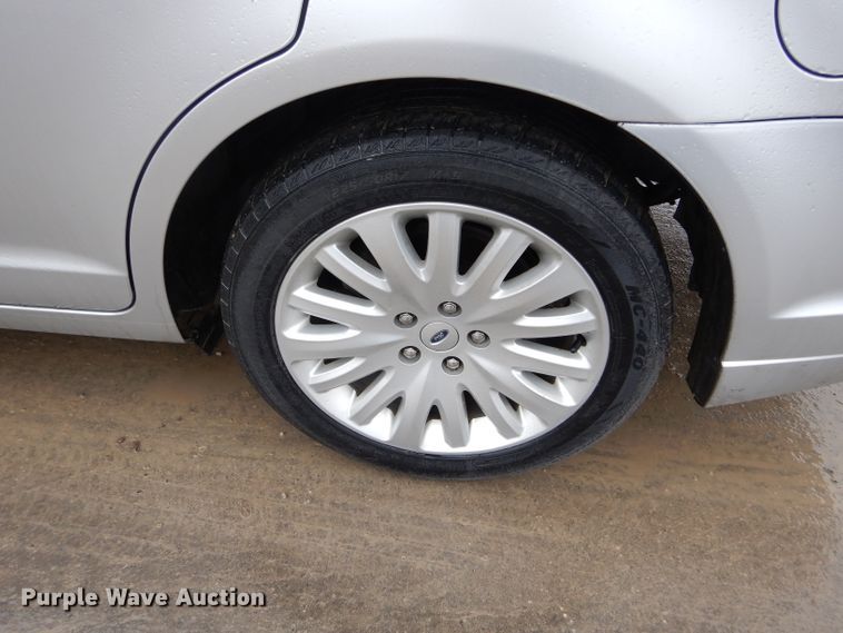 image for item GE9224 2012 Ford Fusion Hybrid