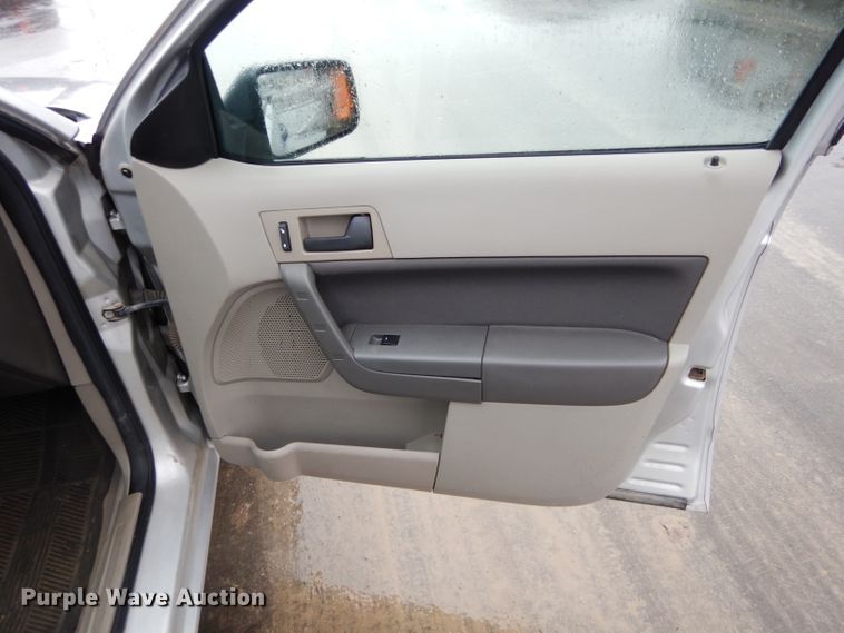 image for item GE9225 2009 Ford Focus