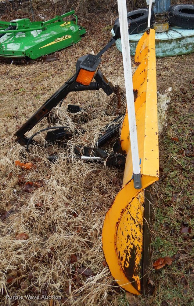 image for item GE9231 Snow plow