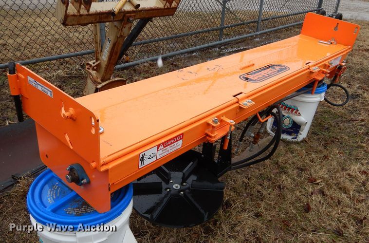 image for item GE9232 Buyers tailgate spreader
