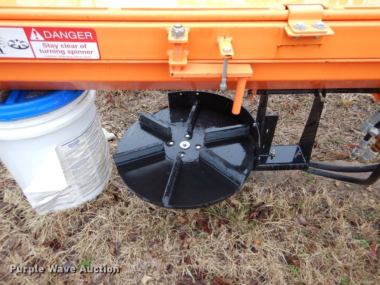 image for item GE9232 Buyers tailgate spreader