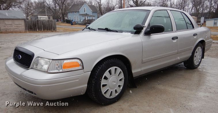 image for item GE9235 2009 Ford Crown Victoria Police Interceptor