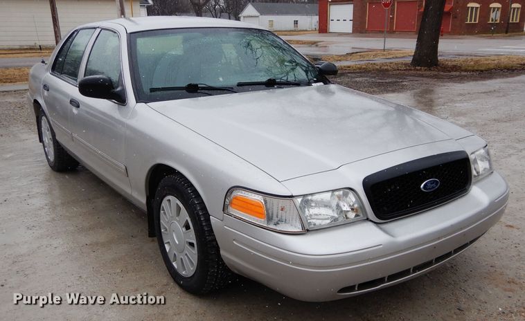 image for item GE9235 2009 Ford Crown Victoria Police Interceptor