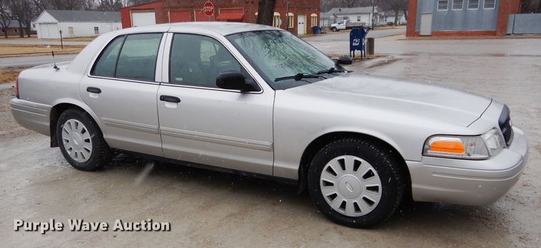 image for item GE9235 2009 Ford Crown Victoria Police Interceptor