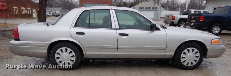 image for item GE9235 2009 Ford Crown Victoria Police Interceptor