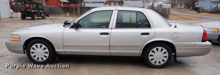 image for item GE9235 2009 Ford Crown Victoria Police Interceptor