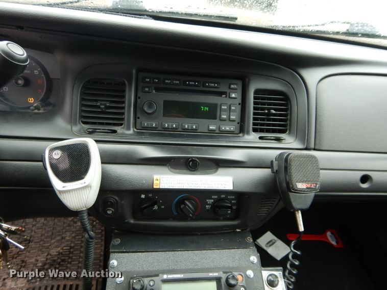 image for item GE9235 2009 Ford Crown Victoria Police Interceptor