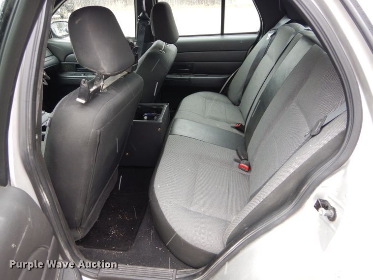 image for item GE9235 2009 Ford Crown Victoria Police Interceptor