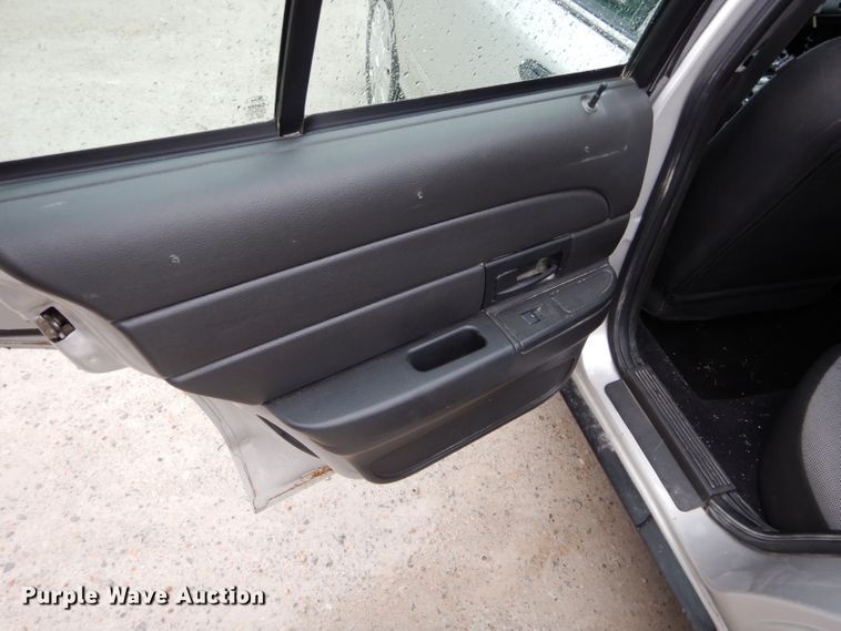 image for item GE9235 2009 Ford Crown Victoria Police Interceptor