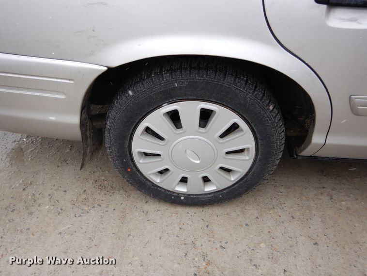 image for item GE9235 2009 Ford Crown Victoria Police Interceptor