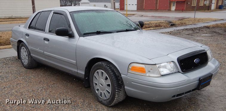 image for item GE9236 2011 Ford Crown Victoria Police Interceptor