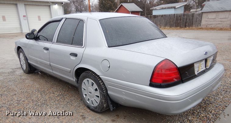image for item GE9236 2011 Ford Crown Victoria Police Interceptor