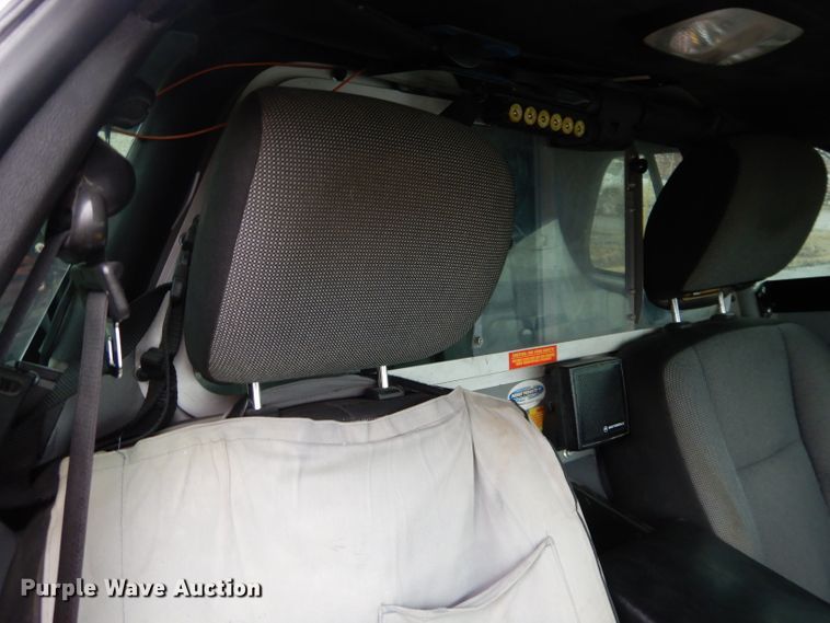 image for item GE9236 2011 Ford Crown Victoria Police Interceptor