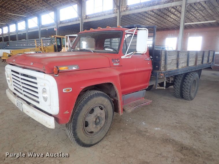 image for item GF9730 1969 Ford F600 grain truck
