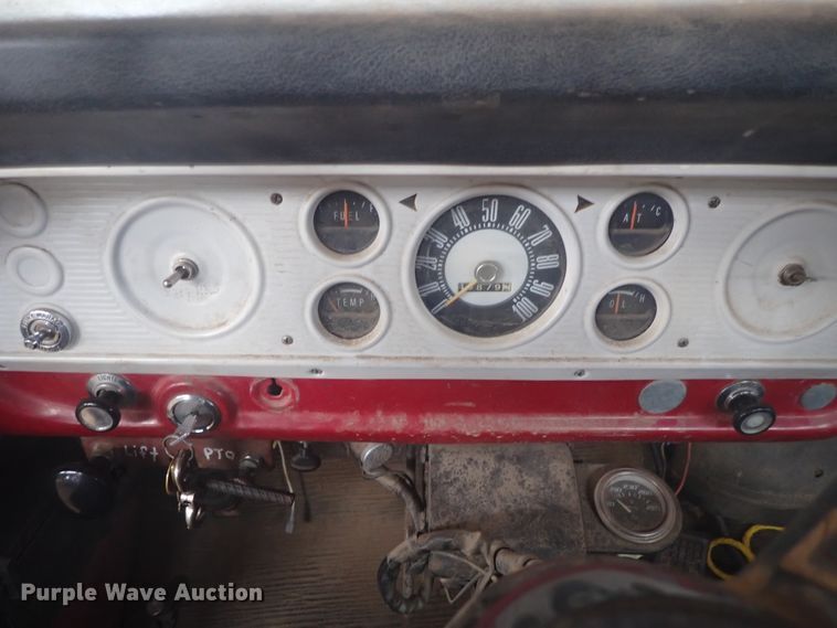 image for item GF9730 1969 Ford F600 grain truck