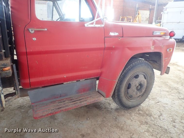 image for item GF9730 1969 Ford F600 grain truck