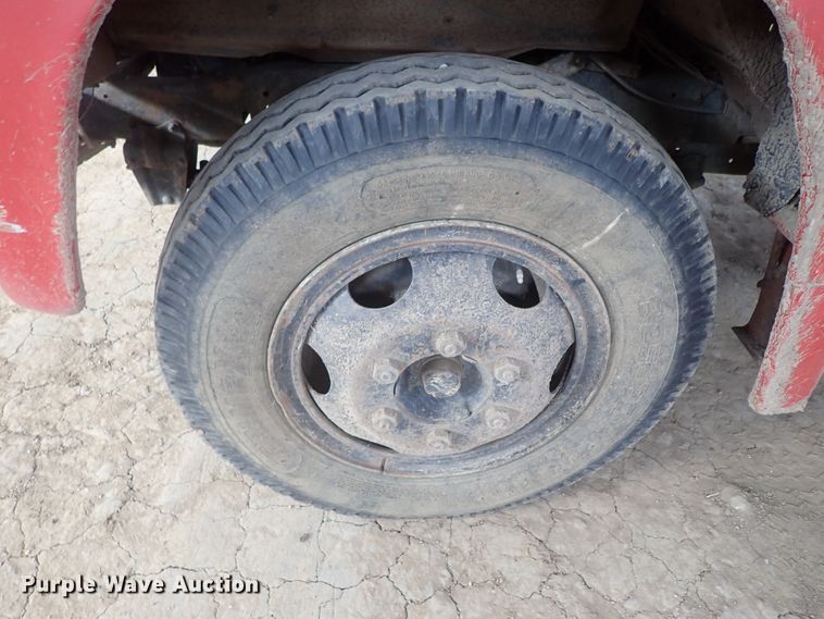 image for item GF9730 1969 Ford F600 grain truck