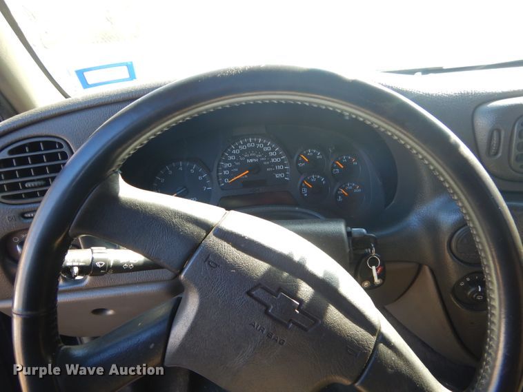 image for item GG9620 2002 Chevrolet TrailBlazer LT SUV