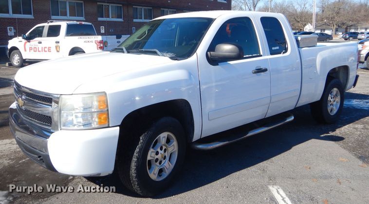 image for item GG9625 2008 Chevrolet Silverado 1500 Ext. Cab pickup truck