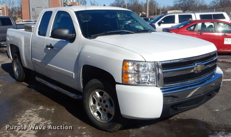 image for item GG9625 2008 Chevrolet Silverado 1500 Ext. Cab pickup truck
