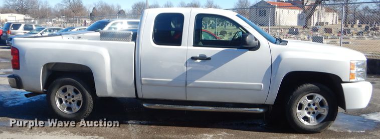 image for item GG9625 2008 Chevrolet Silverado 1500 Ext. Cab pickup truck