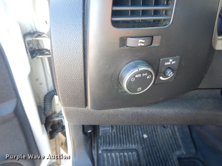 image for item GG9625 2008 Chevrolet Silverado 1500 Ext. Cab pickup truck