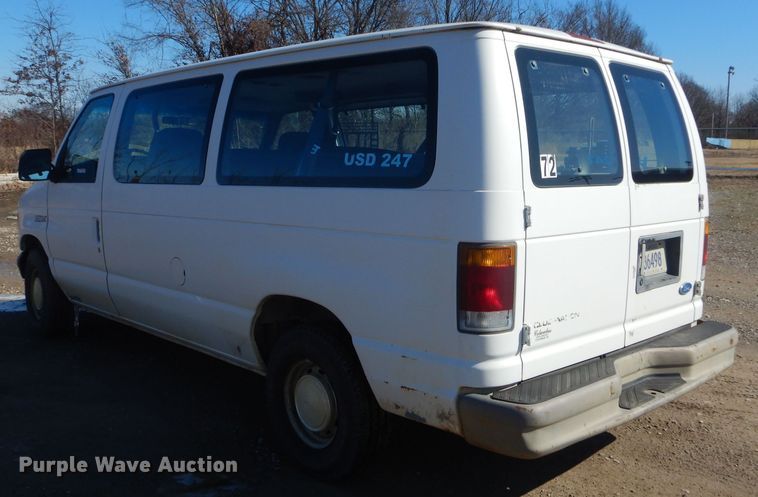 image for item GG9626 1994 Ford Club Wagon van
