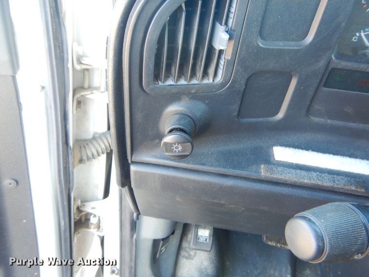 image for item GG9626 1994 Ford Club Wagon van