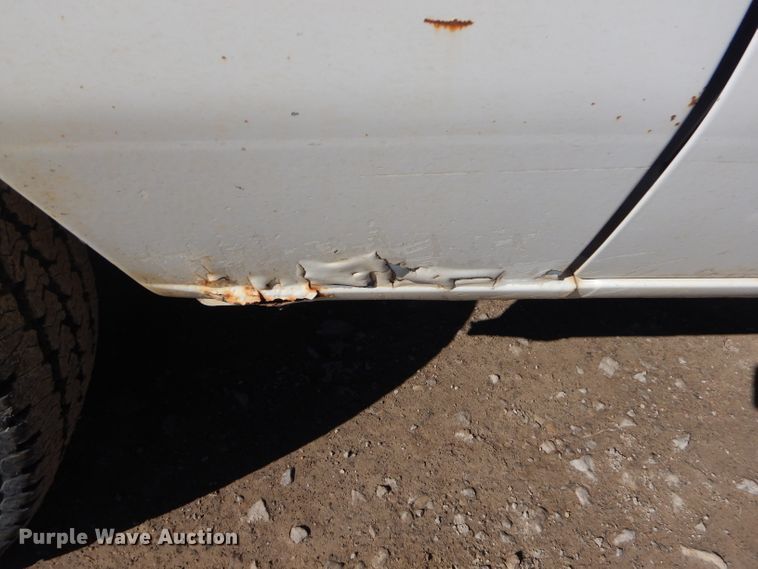 image for item GG9626 1994 Ford Club Wagon van