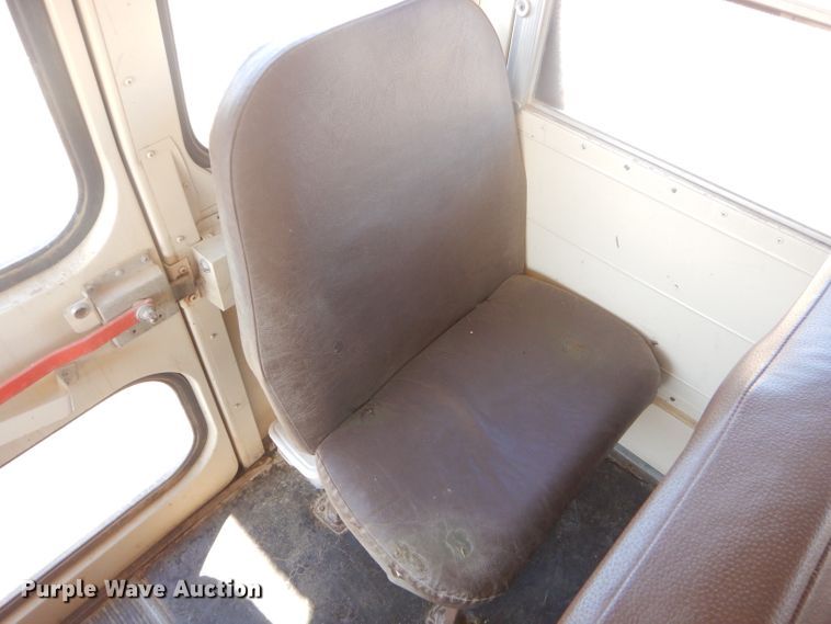 image for item GG9627 1995 Chevrolet Blue Bird school bus