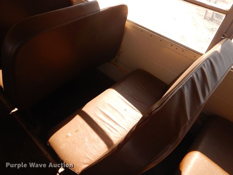 image for item GG9627 1995 Chevrolet Blue Bird school bus