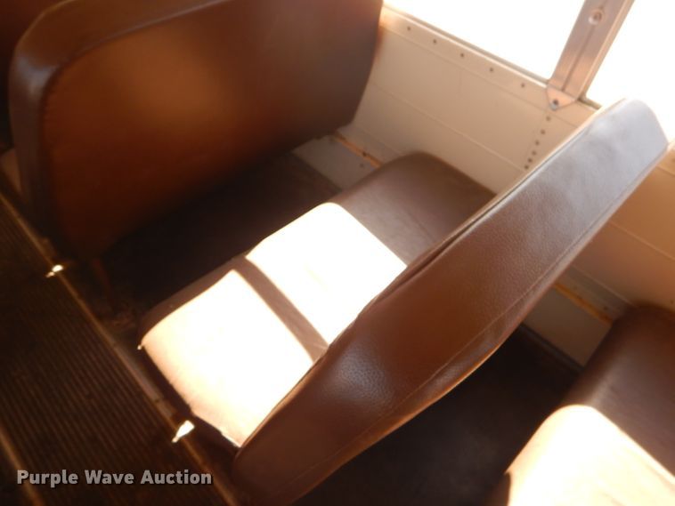 image for item GG9627 1995 Chevrolet Blue Bird school bus