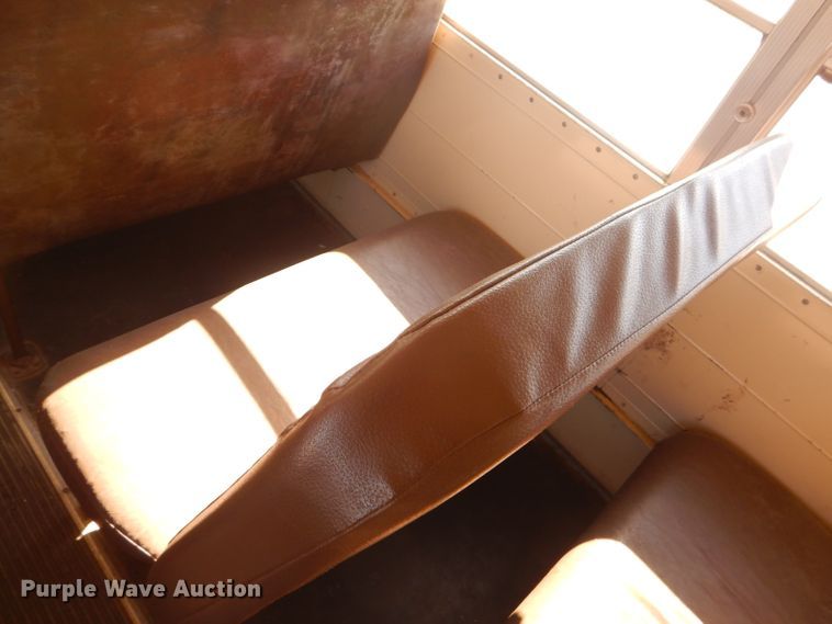 image for item GG9627 1995 Chevrolet Blue Bird school bus