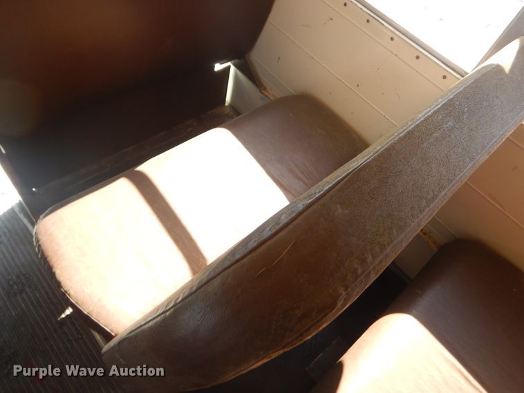 image for item GG9627 1995 Chevrolet Blue Bird school bus