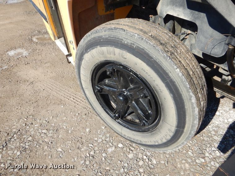 image for item GG9627 1995 Chevrolet Blue Bird school bus