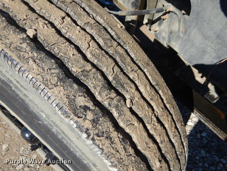 image for item GG9627 1995 Chevrolet Blue Bird school bus