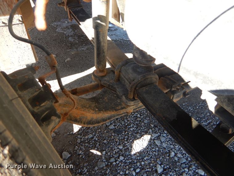 image for item GG9627 1995 Chevrolet Blue Bird school bus