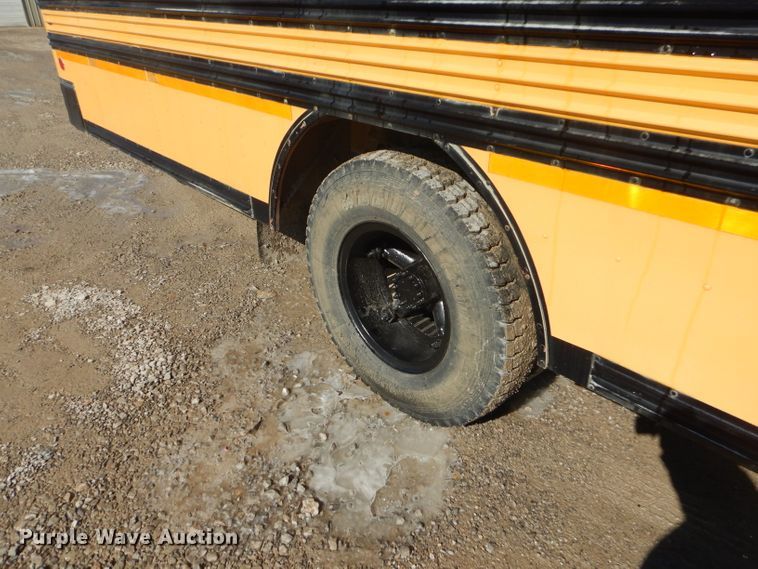 image for item GG9627 1995 Chevrolet Blue Bird school bus