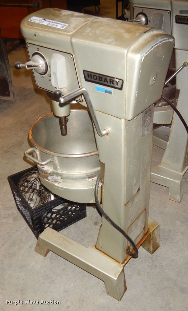 Hobart D300 mixer in Cherokee, KS Item GG9629 sold Purple Wave