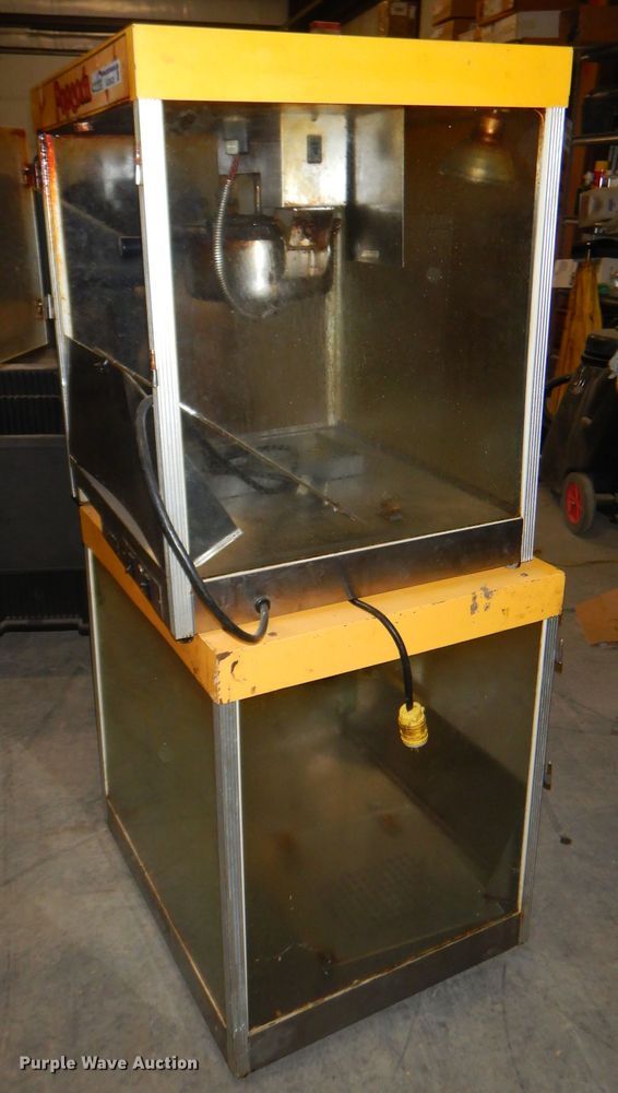 image for item GG9635 (2) popcorn machines