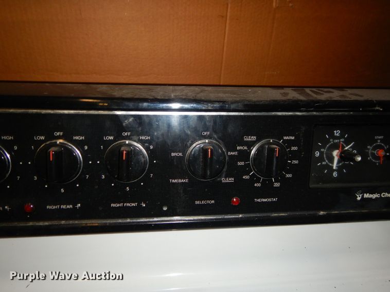image for item GG9636 Magic Chef electric stove