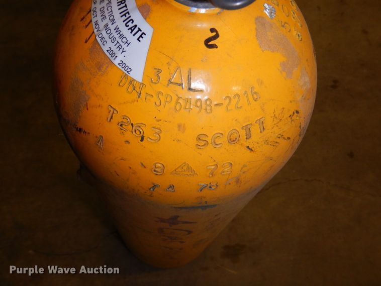 image for item GG9686 (11) SCBA steel bottles