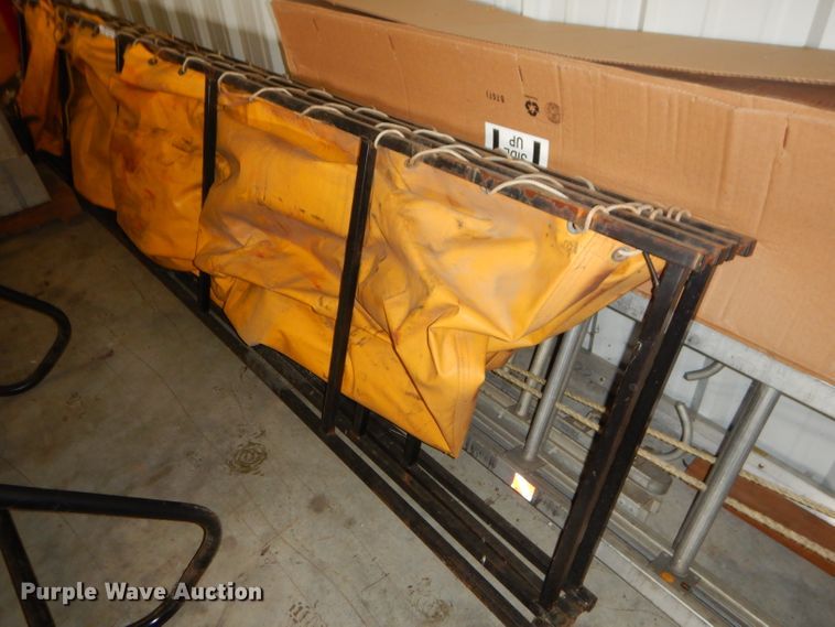 image for item GG9689 Fol-Da-Tank