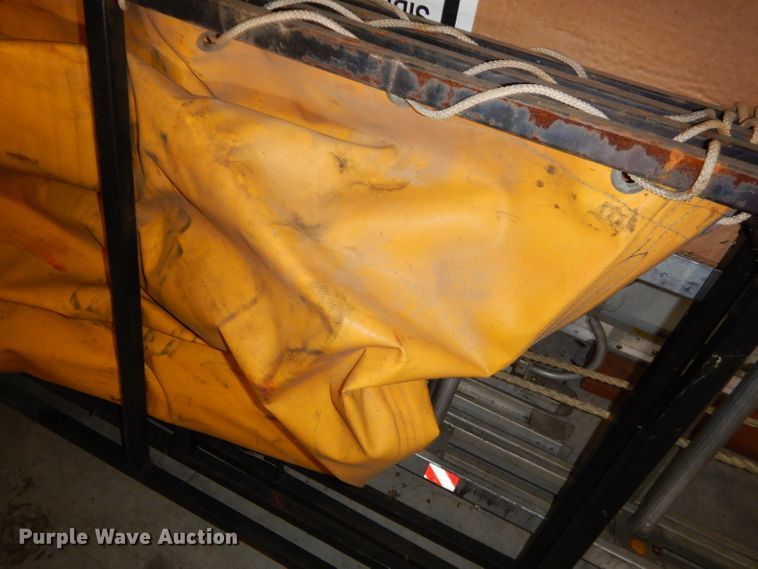 image for item GG9689 Fol-Da-Tank