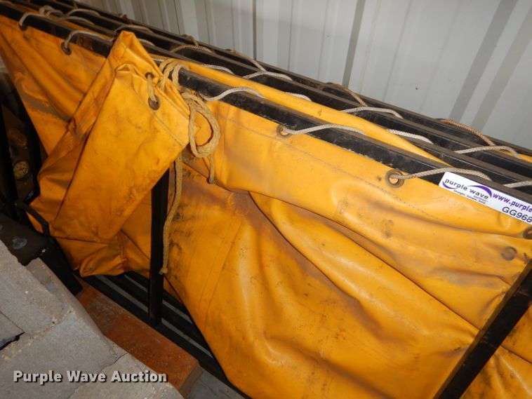 image for item GG9689 Fol-Da-Tank